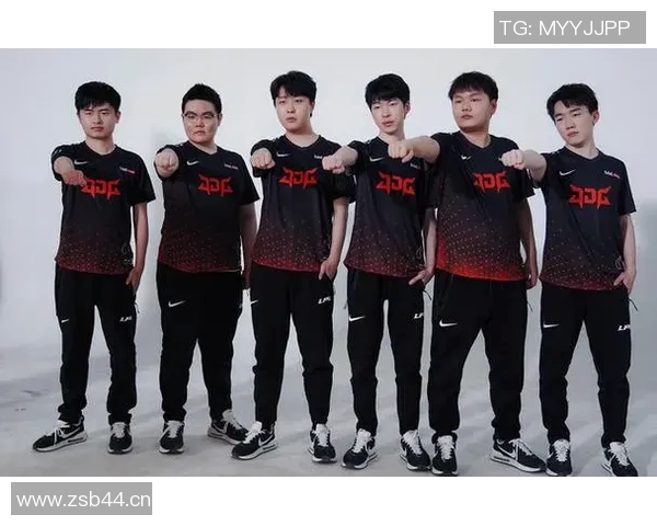 和平精英焦点分析：深入探讨JDG战队的实力与战术优势