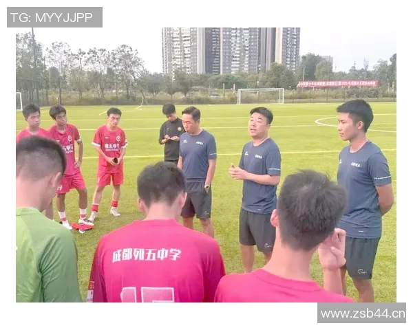 成都足球队默契配合探讨：提升球队战术与团队精神的关键因素