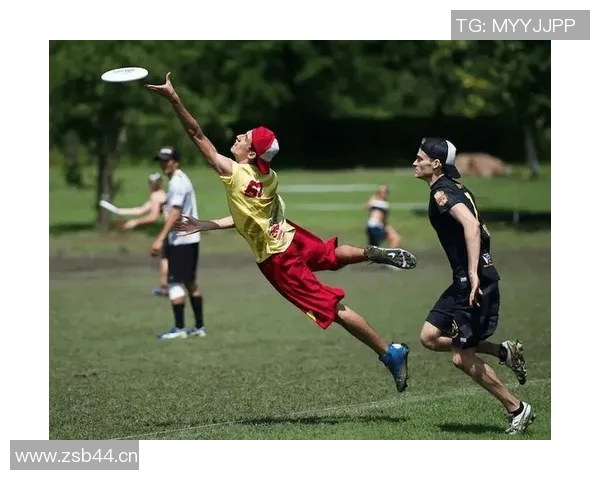 周静独家分享飞盘运动技巧与心得体会助你提升飞盘水平